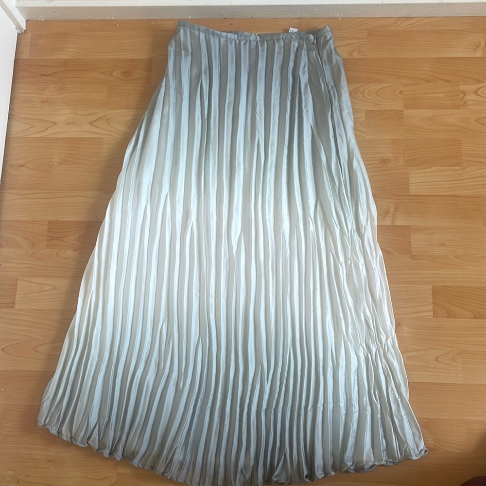 Ombre Green Chicos Flowy Pleated Maxi Skirt